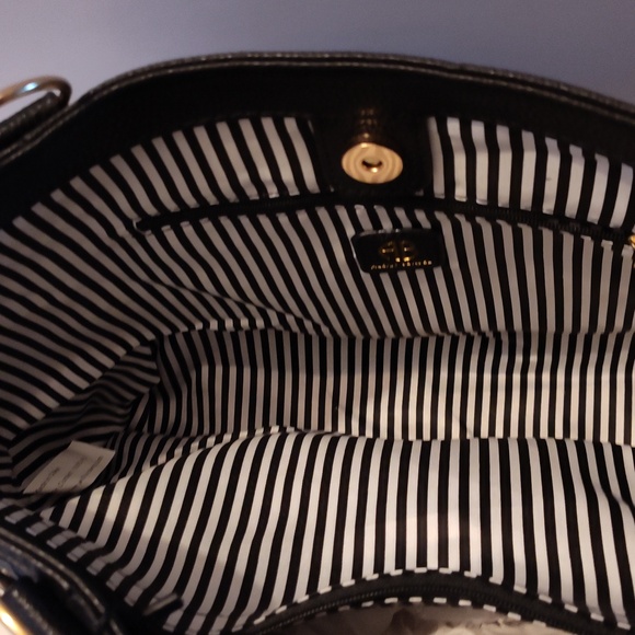 Alexis Bindel tote purse vegan black leather with gold studs in a unique design - Picture 3 of 5